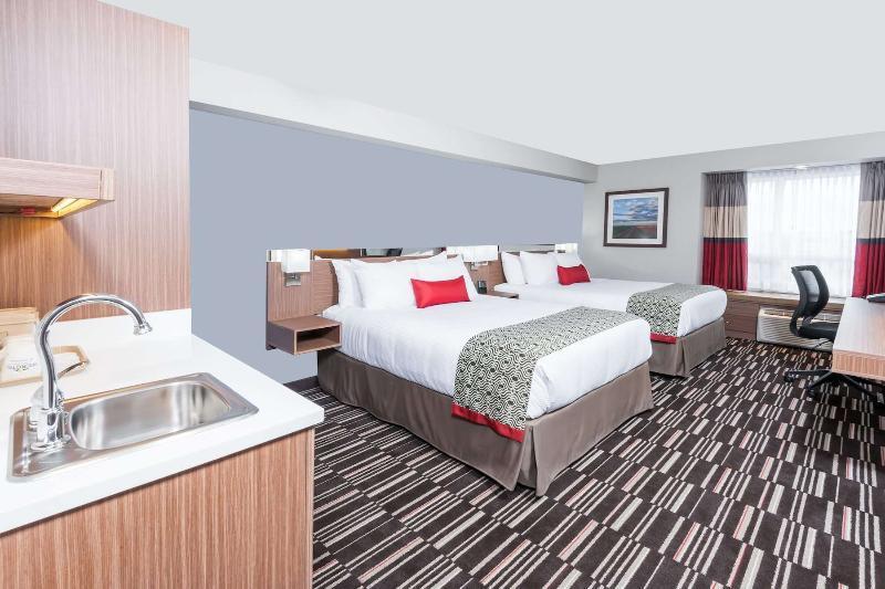 Microtel Inn & Suites By Wyndham Oyster Bay Ladysmith Exterior foto