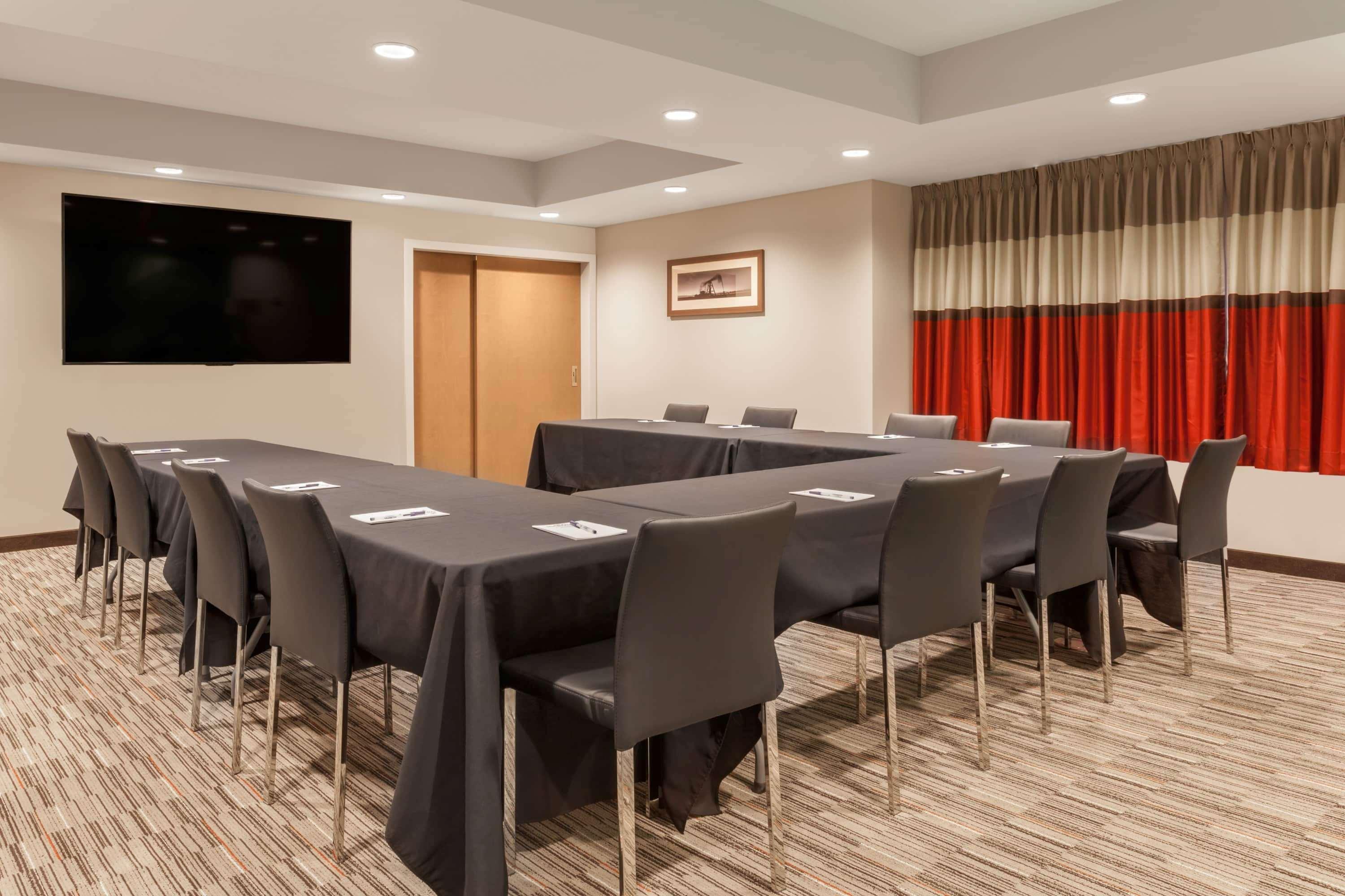 Microtel Inn & Suites By Wyndham Oyster Bay Ladysmith Exterior foto